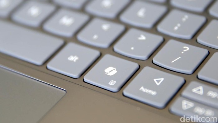 Lenovo Yoga Slim 7i Aura Edition