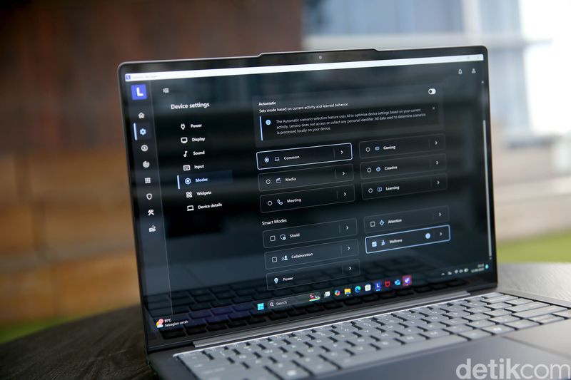 Lenovo Yoga Slim 7i Aura Edition