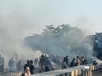Pemkot Parepare Bakar Sampah di Pantai Saat Kerja Bakti Diprotes Warga