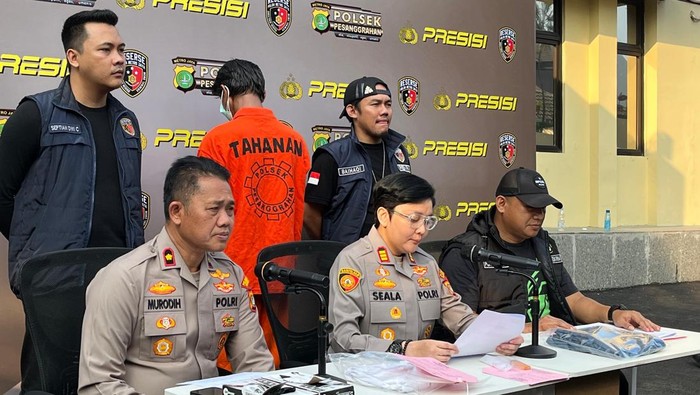 Polsek Pesanggrahan menangkap suami yang membakar rumah istri.