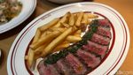 Puas Makan Steak hingga Racikan Mocktail Unik di Kafe Hotel Mewah Ini