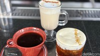 Selain dessert, ada juga racikan minuman yang unik dapat dipesan di bagian bar. Mulai dari Kopi Leupeh Lalay, Bandrek Creamsino, hingga Pandawa Brana. Foto: Tim detikfood