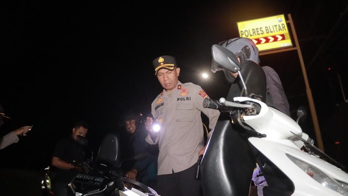 Razia kamtibmas oleh Polres Blitar.