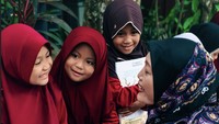 Sejak 2024, kolaborasi OIKN, Kemendikdasmen, dan INOVASI berfokus pada peningkatan mutu 122 sekolah dasar, melalui pelatihan guru, penyediaan buku, dan penyebarluasan praktik baik dalam literasi, numerasi, dan penguatan karakter. Foto: (Dokumentasi Kedubes Australia)