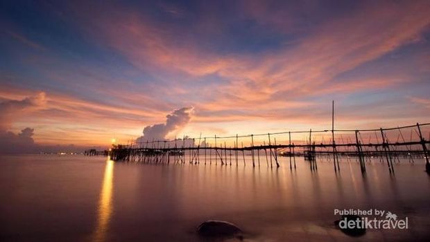 Sunrise di Pantai Tanjung Pasir