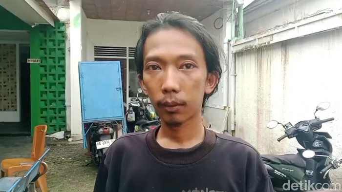 Syaka Fadly, korban curanmor saat memberikan keterangan