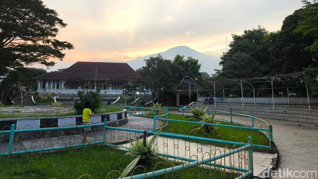 Taman Cirendang Kuningan