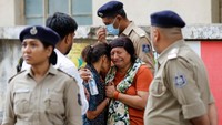 Otoritas penerbangan dan penyelidikan India saat ini masih menyelidiki penyebab pasti jatuhnya pesawat. Pihak maskapai Air India menyampaikan belasungkawa mendalam dan berkomitmen memberikan dukungan penuh kepada keluarga korban. REUTERS/Amit Dave