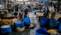 Menurut data Kementerian UMKM, lebih dari 69 persen pelaku usaha kecil belum terbiasa mengakses pembiayaan dari sektor perbankan.