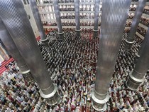 Kemenag: Awal Ramadan 2026 Kemungkinan Berbeda, Pemerintah Tunggu Isbat