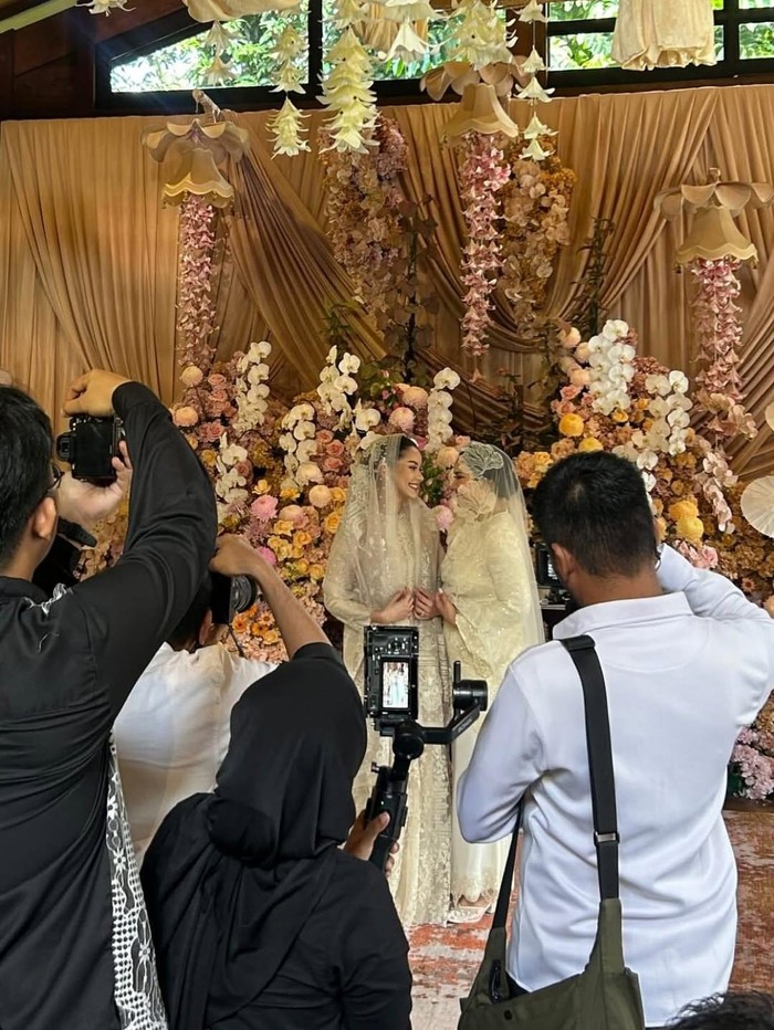 Alyssa Daguise siraman dan pengajian.