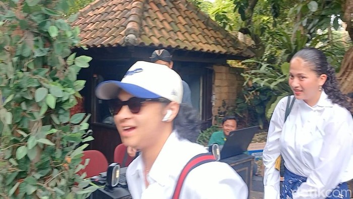 bastian steel dan sitha marino