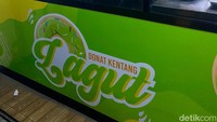 Nama Lagut diambil dari bahasa Aceh yang berarti laris. Total, Donat  Kentang Lagut punya 15 cabang di Jakarta Selatan, Tangerang Selatan, dan Depok. Foto: Andi Annisa DR/detikfood