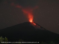 Gunung Ile Lewotolok Meletus 101 Kali Sepanjang Malam, Lava Mengalir 1,2 Km