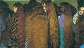 Gadis-gadis yang melamar untuk mengikuti audisi model di Lithuania, 1992 Foto: Boredpanda