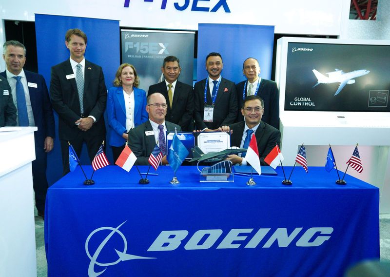 Garuda Maintanance Facility Aero Asia (GMF) anak usaha Garuda Indonesia, menjajaki sejumlah kerjasama dengan brand-brand ternama, seperti Turkish Aerospace, Boeing dan Auto Craft.