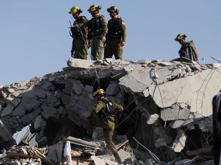 Rudal Iran Menghantam Israel, Darah Tumpah di Rishon LeZion