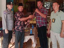 Warga Musi Rawas Serahkan Senpira ke Polisi