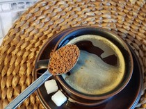 Berapa Banyak Kandungan Kafein pada Kopi Instan?
