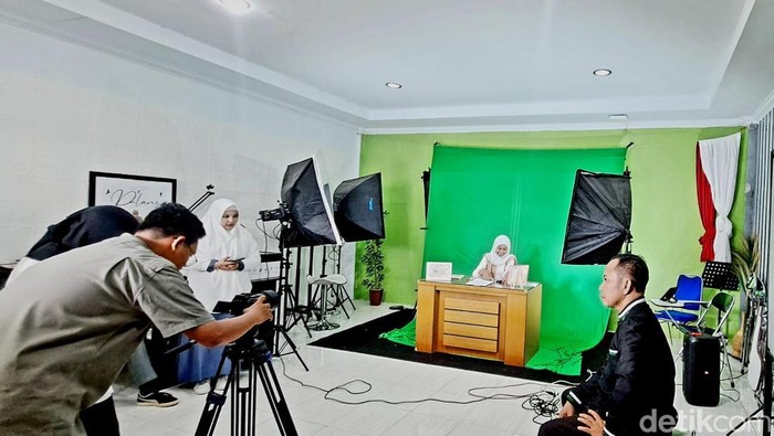 Laboratorium Fakultas Sastra, Ilmu Komunikasi, dan Pendidikan UMI Makassar.