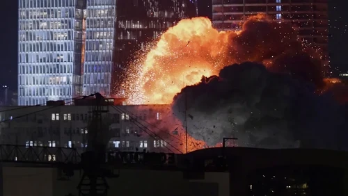 Ledakan di Tel Aviv usai serangan Israel