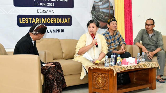 Lestari Moerdijat