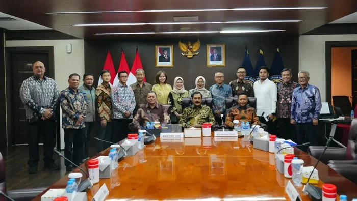 Menteri Imipas Agus Andrianto usai terpilih secara aklamasi sebagai Ketua MWA USU.