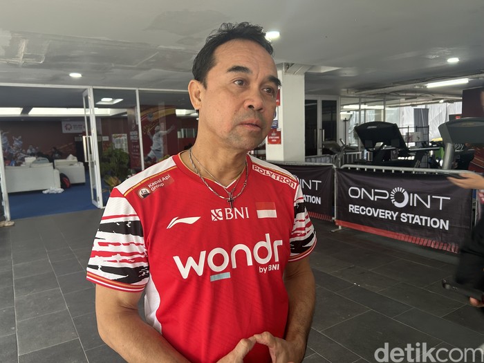 Pelatih Ganda Campuran Pelatnas Rionny Mainaky