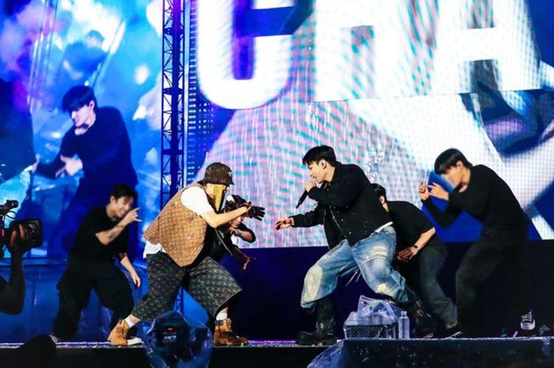 Personel BTS Reuni di Konser J-Hope