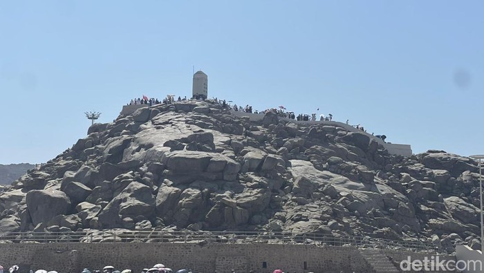 Fakta Jabal Rahmah yang Diyakini Jadi Tempat Bertemunya Adam dan Hawa