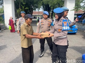 Aksi Sosial Propam Polres Pasuruan Sambut Hari Bhayangkara