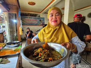 Perjalanan Warung Nasi Mamah Dolar dan Filosofi Hidup Berkah