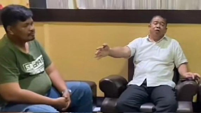 Sopir ambulans saat bertemu pihak RSKD Dadi terkait konten viral antar jenazah ODGJ.