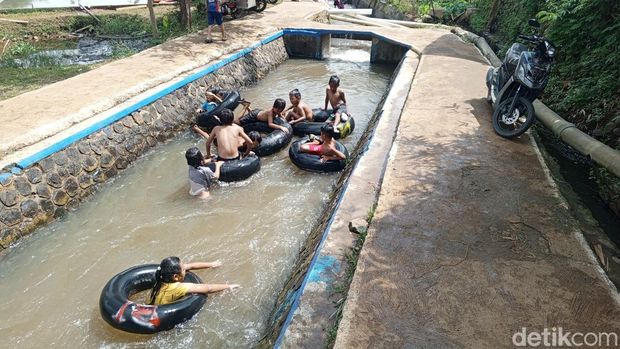 Suasana wisata alam gratis di Sumedang