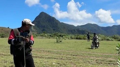 Tangkapan layar video wisatawan mengaku dipalak saat mengunjungi Padang Mausui di Manggarai Timur, NTT.