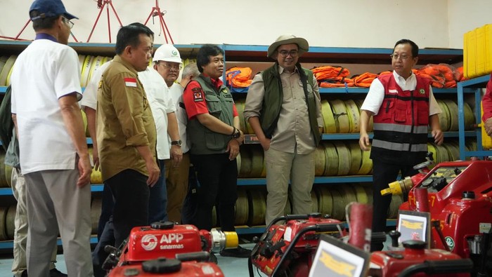 Wamenhut dan Gubernur Jambi mengecek kesiapsiagaan PT Wirakarya Sakti (WKS) menghadapi karhutla