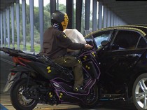 Airbag buat Sepeda Motor Diuji Tabrak