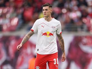 Rumor Transfer: Benjamin Sesko Lebih Pilih Newcastle ketimbang MU