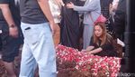 Berurai Air Mata, Momen Ibunda Cium Papan Nisan Gusti Irwan Wibowo