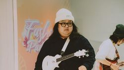 Potret Gusti Irwan Wibowo Gustiwiw Musisi Serba Bisa