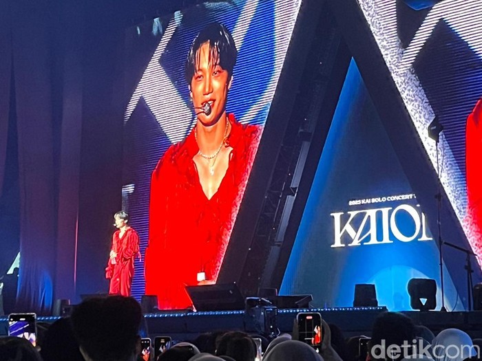 Konser 2025 Kai Solo Concert Tour KAION in Jakarta digelar Sabtu (14/6/2025) di Tennis Indoor Senayan. Konser 2025 Kai Solo Concert Tour KAION in Jakarta digelar Sabtu (14/6/2025) di Tennis Indoor Senayan.