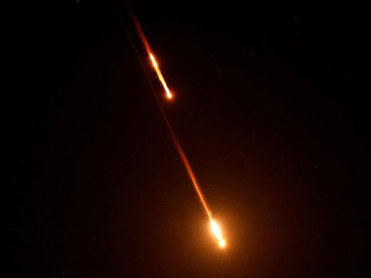 Langit Tubas Terbelah, Rudal Iran Melesat Serang Israel