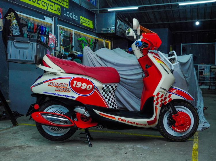Lihat Lebih Dekat Modifikasi Yamaha Grand Filano Bergaya Vintage-Rally
