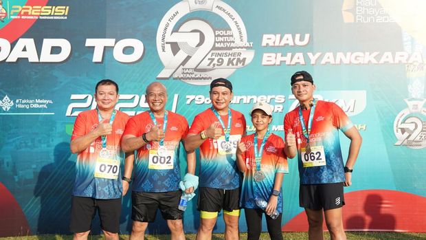 Polda Riau menggelar Fun Run 7,9 kilometer menyambut HUT Bhanyangkara ke-79.