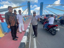 Kronologi Motor 1 Keluarga Diserempe Pikap di Jembatan Musi IV