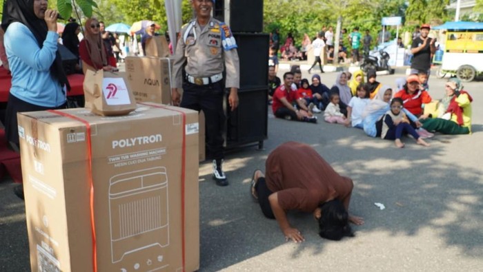 Polres Rohul menggelar Fun Run 7,9K dalam rangka HUT Bhayangkara ke-79.