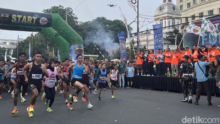 Suasana kegiatan Fun Run Kodam I/BB peringati Ultah ke-75 (Kartika/detikcom)