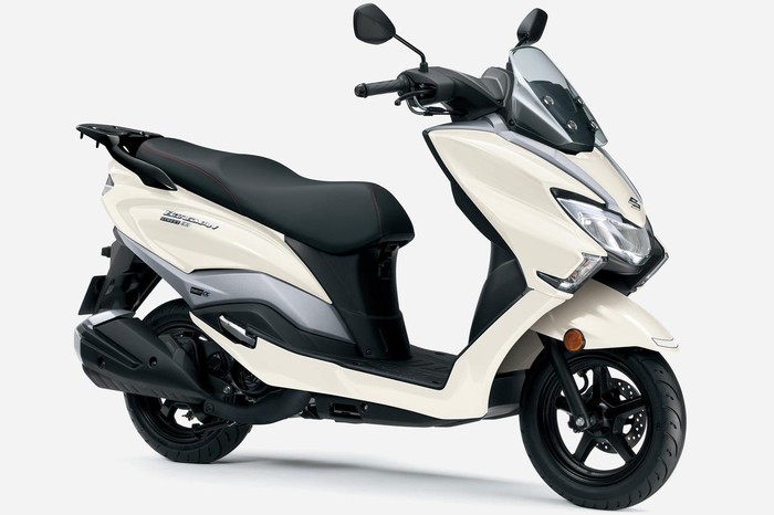 Suzuki Burgman Street 125 EX disegarkan, jadi makin sporty Suzuki Burgman Street 125 EX disegarkan, jadi makin sporty