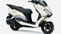 Skutik andalan Suzuki, Burgman Street 125 EX, mendapatkan penyegaran warna. Kini motor matic rakitan India itu dilengkapi pilihan warna biru, hitam, dan putih mutiara. Foto: Dok. Suzuki