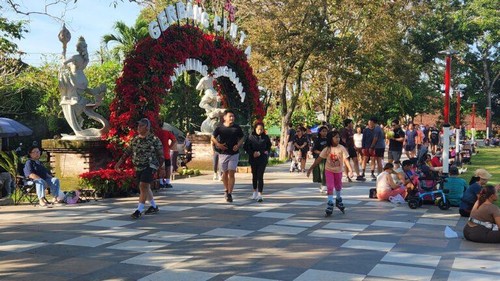 Wajah Lapagan Alit Saputra yang semakin estetik